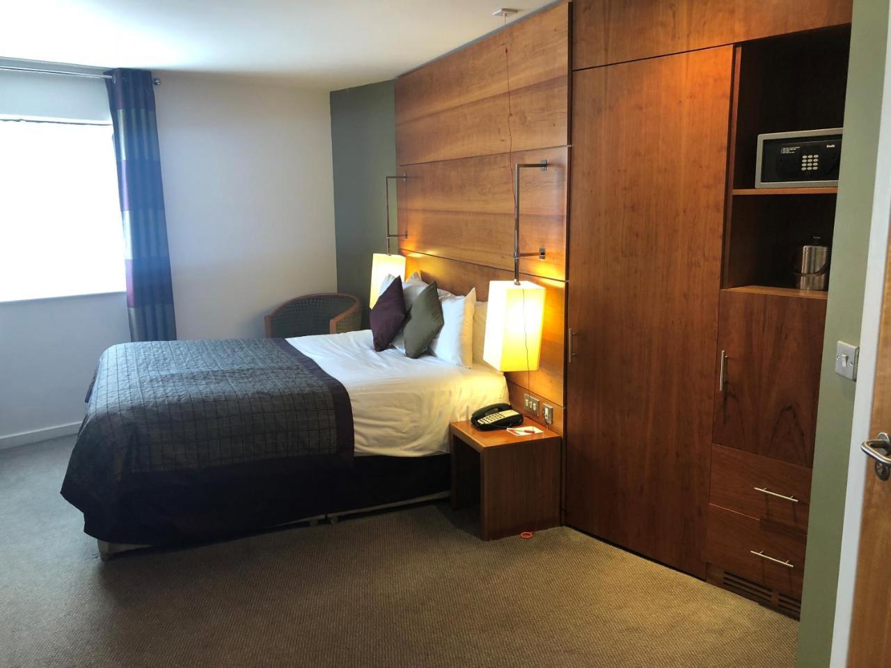 Double Accessible Room Non-Smoking,742693642:JPEG